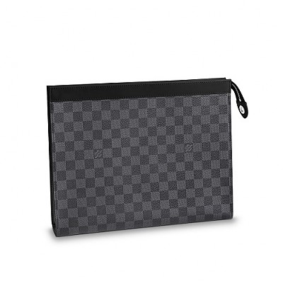 [스페셜오더]LOUIS VUITTON-M30547 루이비통 블랙 타이가 포쉐트 보야주 MM