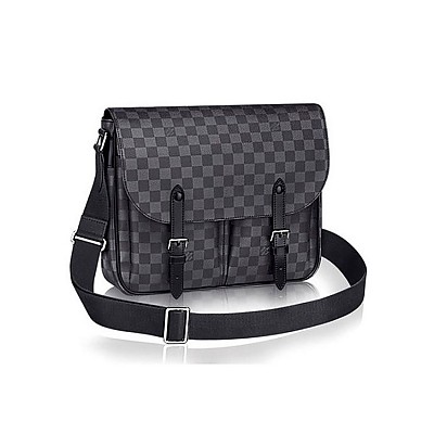 [스페셜오더]LOUIS VUITTON-M58495 루이비통 블랙 토뤼옹 가죽 크리스토퍼 XS