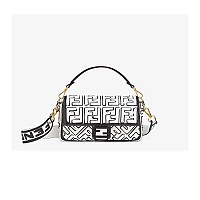 [스페셜오더]FENDI-8BR600 펜디 블랙 FF 페이던트 미디엄 바게트 백