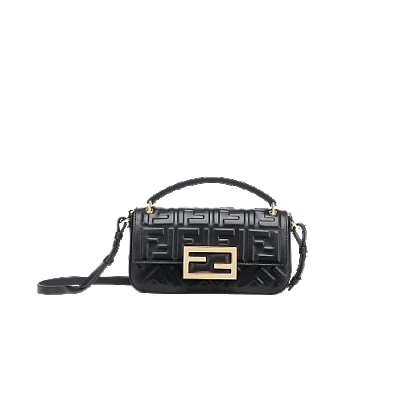 [스페셜오더]FENDI-7AS142 펜디 블랙 엠보싱 가죽 바게트 폰 파우치