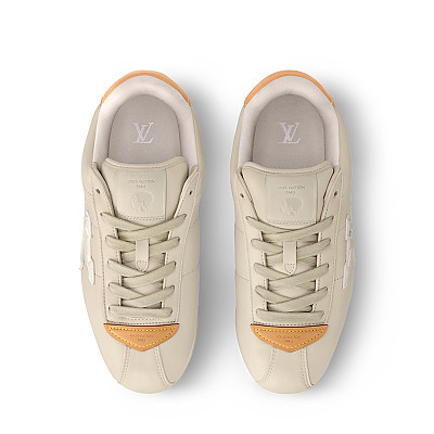 LOUIS VUITTON-1AIKDJ 루이비통 화이트 LV 버터소프트 스니커즈 남성용