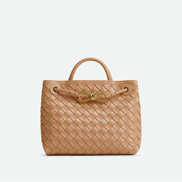 [스페셜오더]BOTTEGA VENETA-743568 보테가 베네타 페일 브라운 안디아모 스몰 탑 핸들 백 25CM(766014 동일제품)
