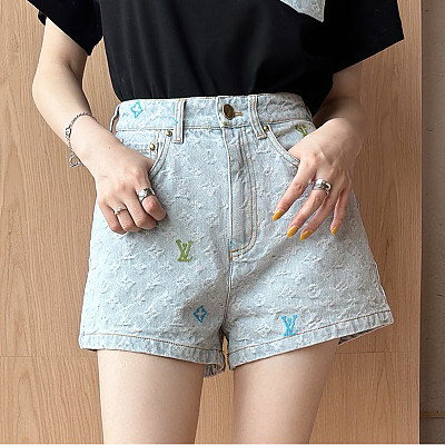 [스페셜오더]LOUIS VUITTON-M96141 Louis Vuitton × Tyler 콜라보 자카드 풀 로고 캔디 시리즈 데님 숏팬츠 여성용