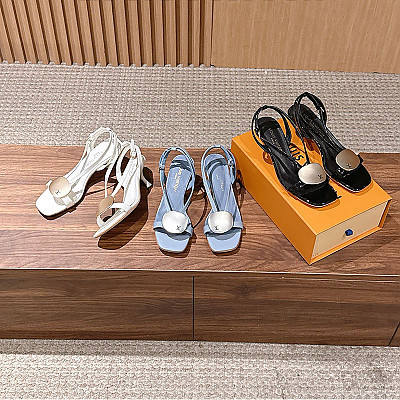 LOUIS VUITTON-06015 루이비통 메탈 하드웨어 스퀘어 하이힐 샌들(3컬러)
