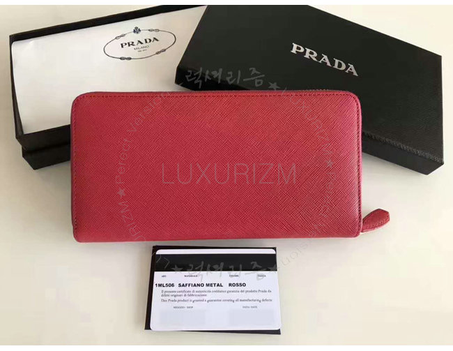 prada2-1111-003.jpg