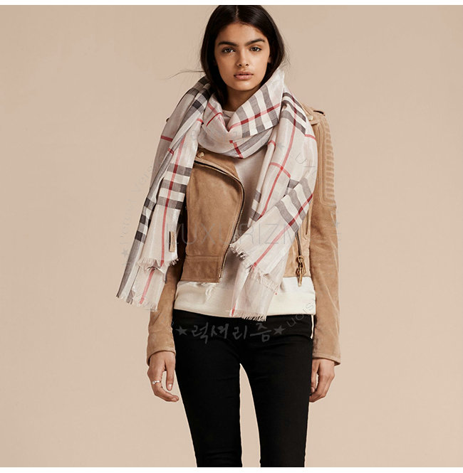 burberry9-1118-1.jpg