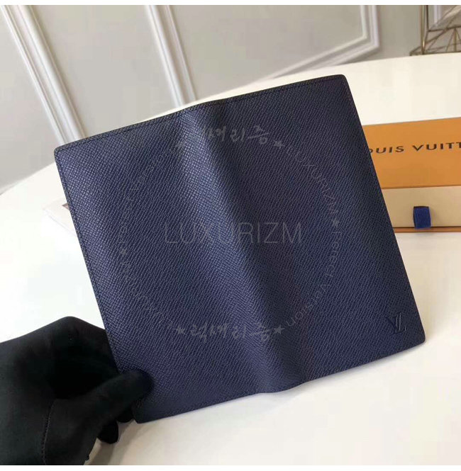 louisvuitton4-1121-003.jpg