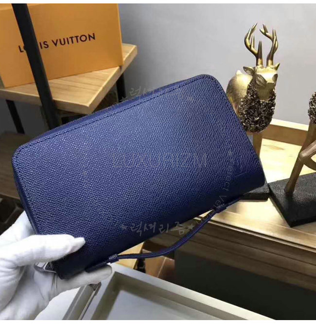 louisvuitton1-1123-003.jpg