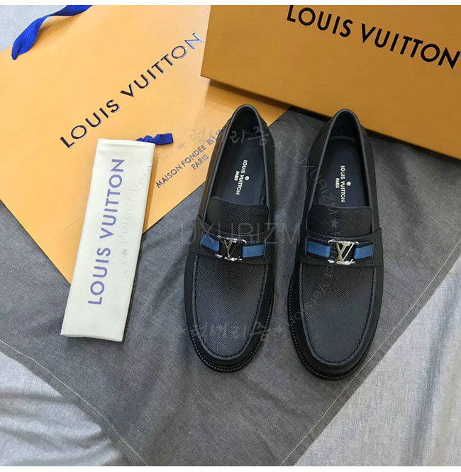 louis vuitton1-1215-2.jpg