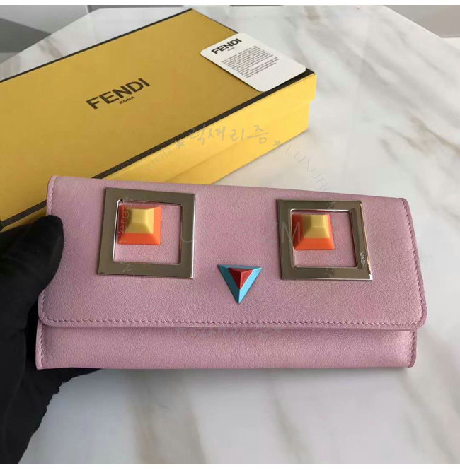 fendi2-1219-002.jpg