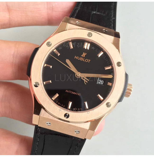 hublot-0110-003.jpg