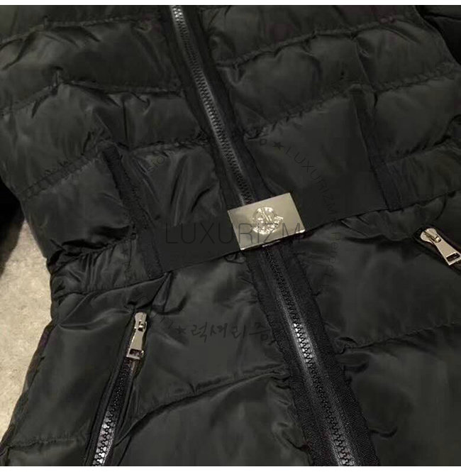 moncler7-1018-007.jpg