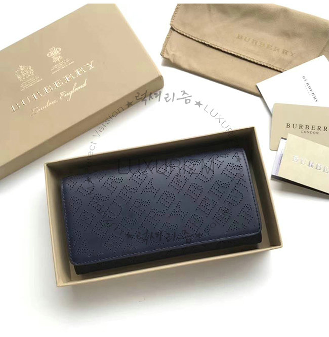 burberry1-1027-001.jpg