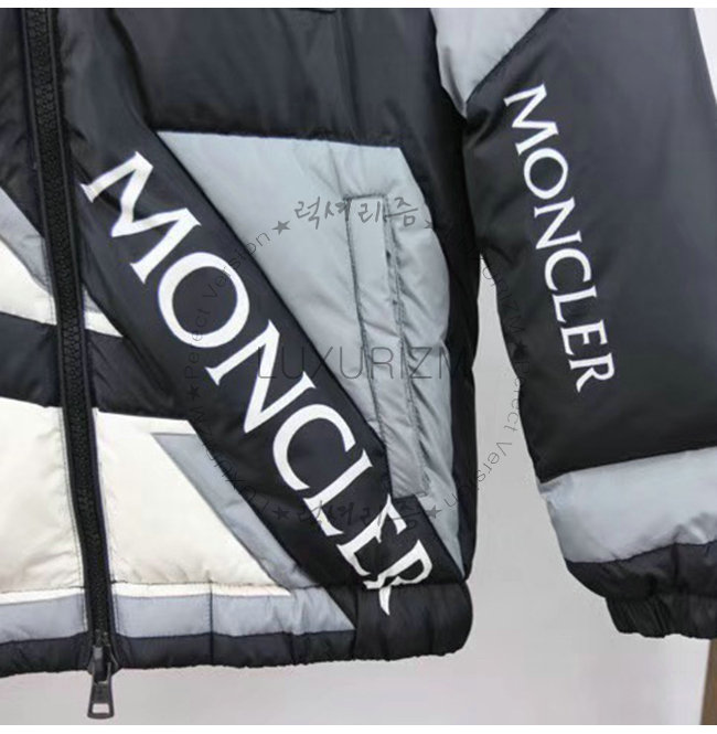 moncler-1121-007.jpg