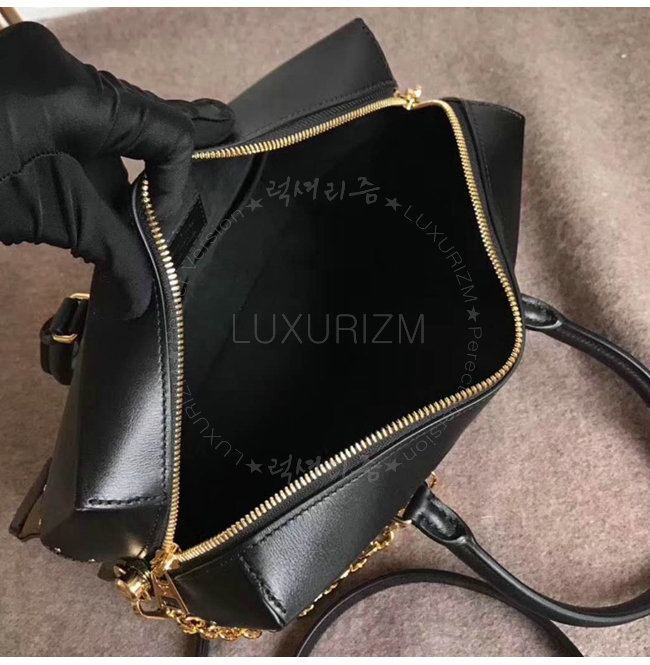 louisvuitton2-0205-008.jpg