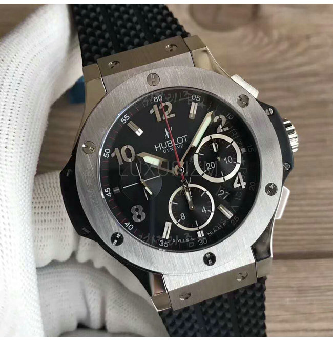 hublot3-0206-003.jpg