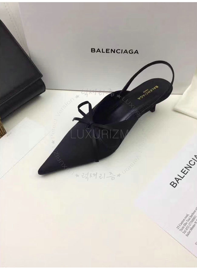 balenciaga2-0206-5.jpg