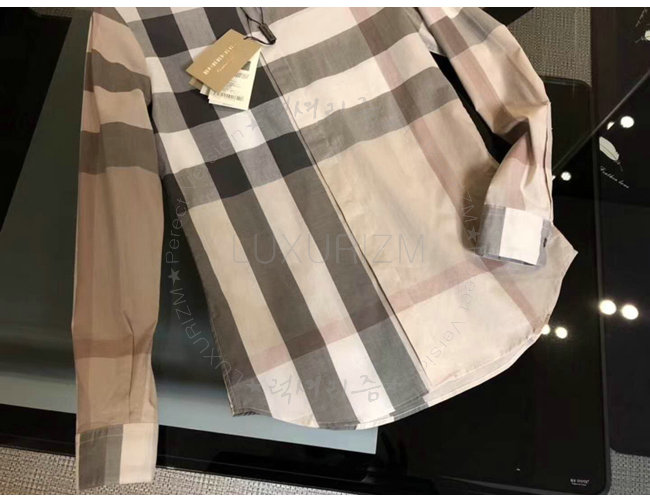 burberry6-0321-008.jpg