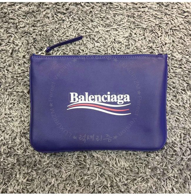 balenciaga2-0427-001.jpg