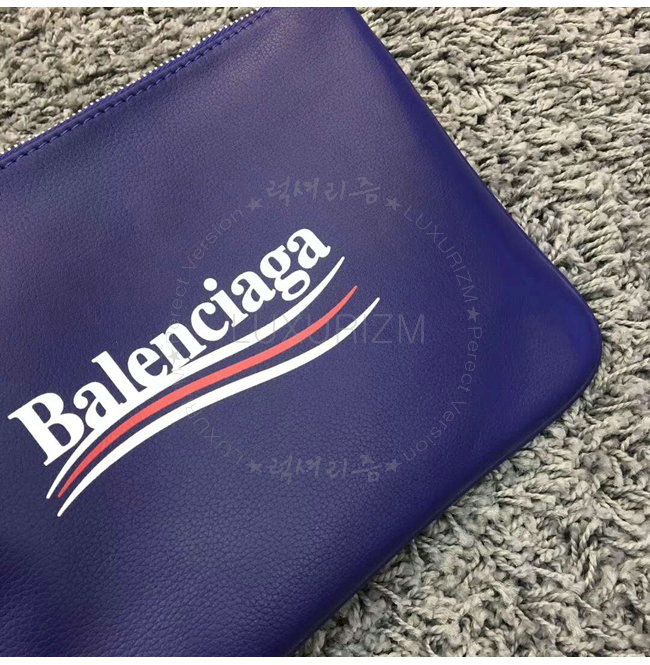 balenciaga2-0427-003.jpg