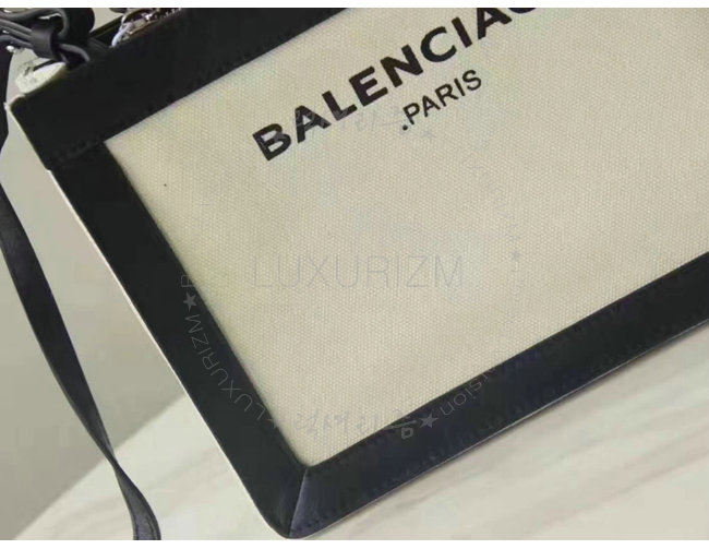 balenciaga1-0502-005.jpg