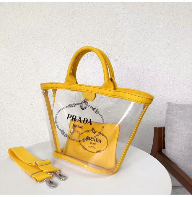 prada9-0509-003.jpg