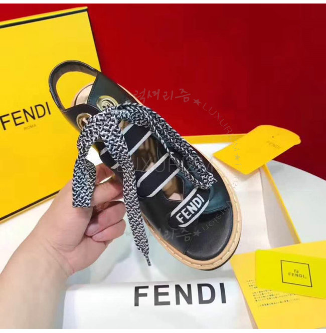 fendi1-0516-005.jpg