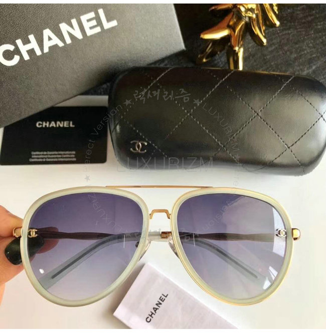 chanel1-0524-003.jpg