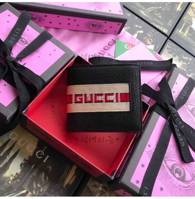 gucci-0611-002.jpg