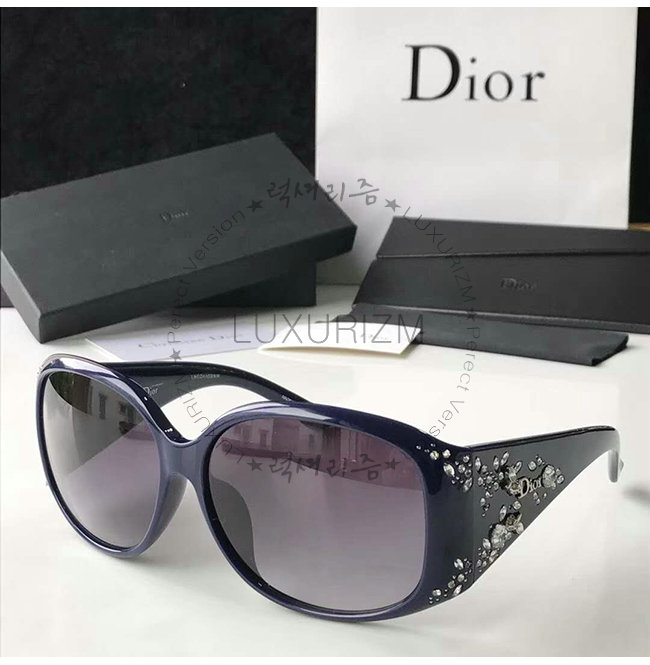 dior1-0620-005.jpg