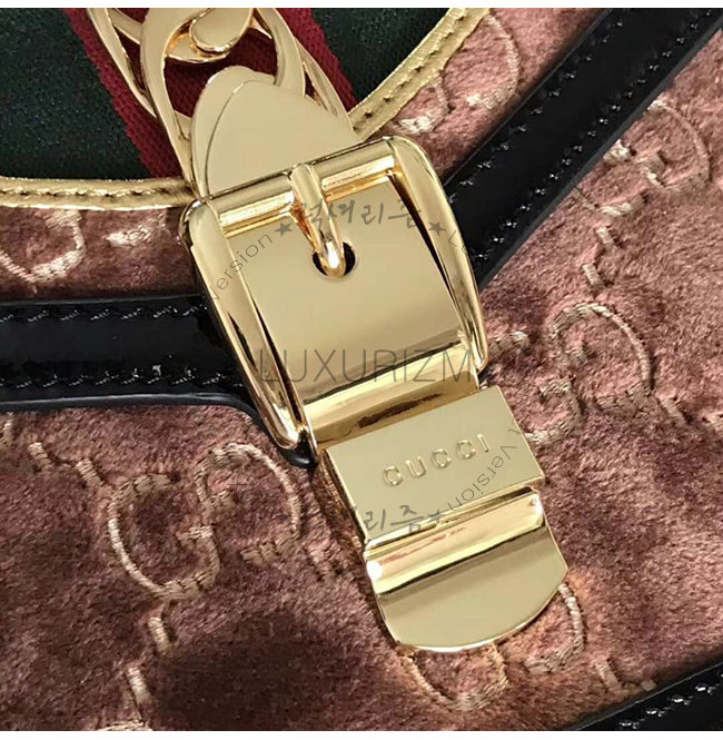 gucci-0710-007.jpg