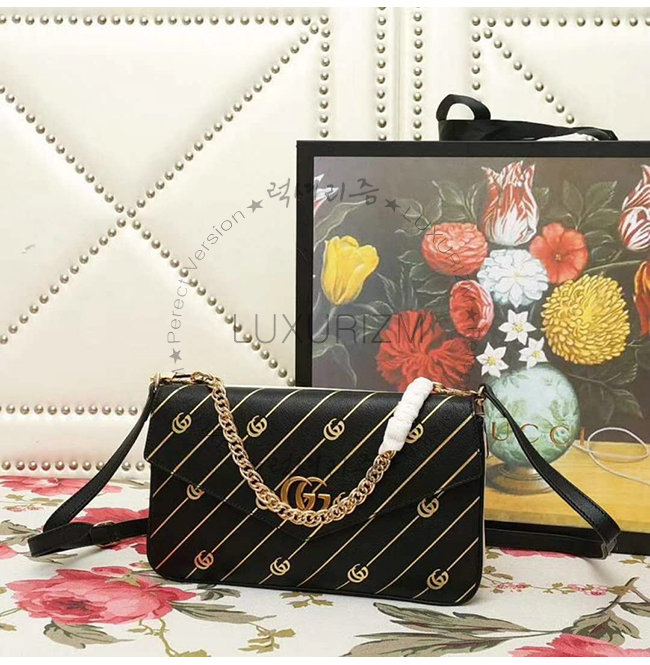 gucci-0726-002.jpg