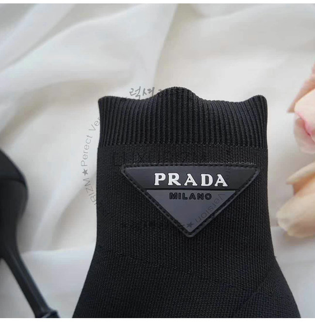 prada-0810-009.jpg