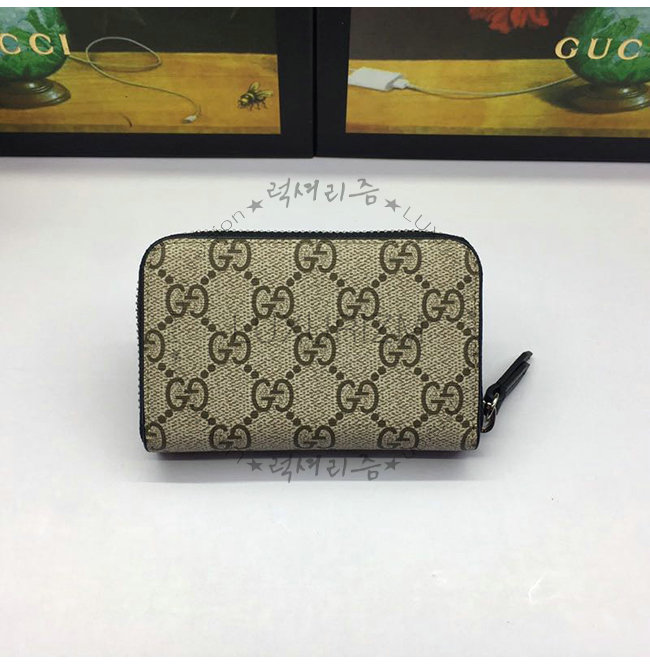 gucci1-0107-002.jpg