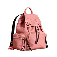 [스페셜오더]BURBERRY-4068951 버버리 라이트블루 로고 프린트 Rucksack 럭색 라지 백팩